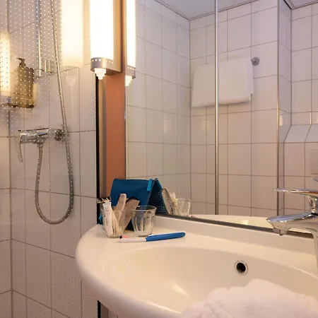 Ibis Schiphol Amsterdam Airport-3